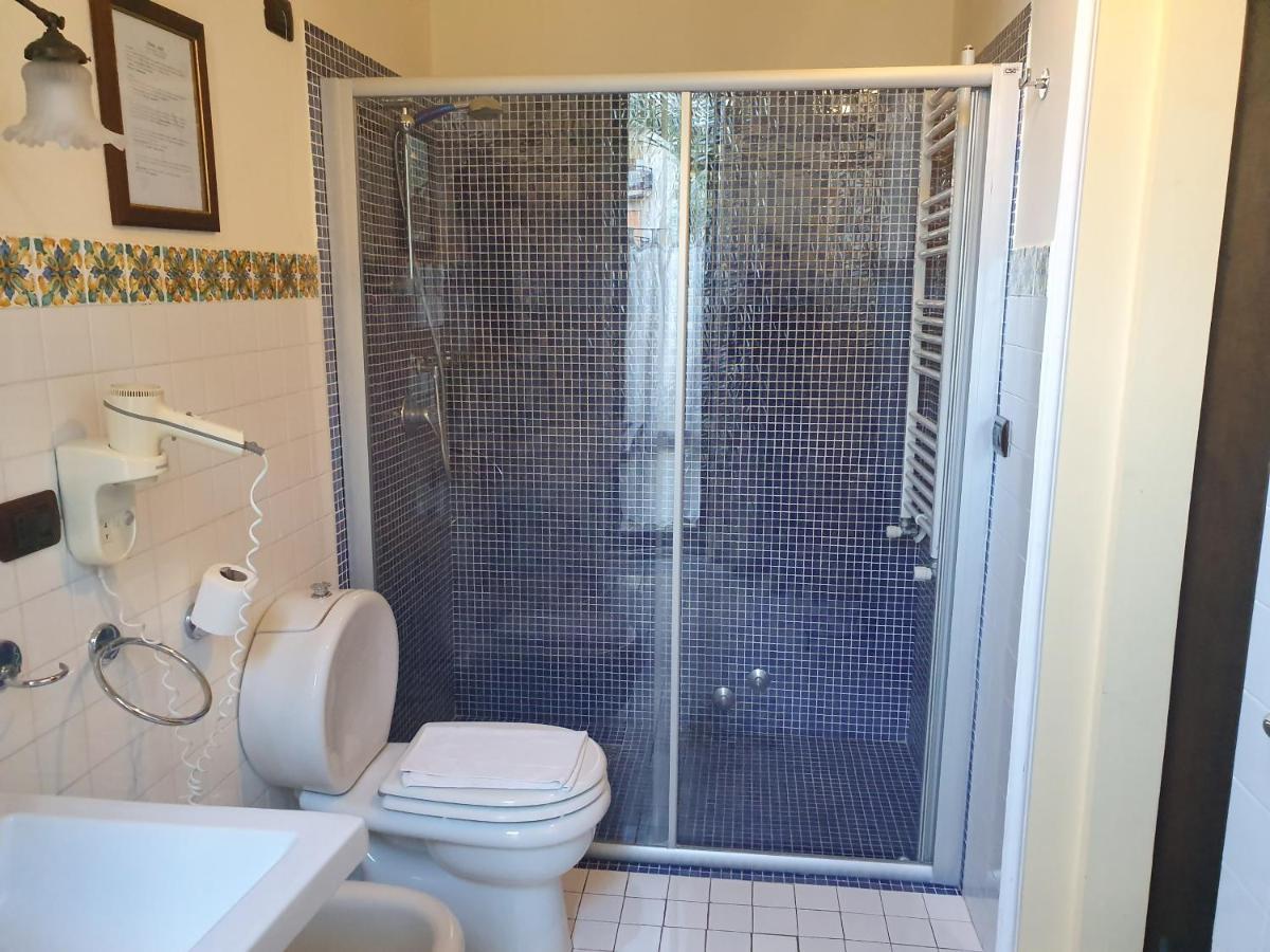 Etnea Suite 668 Катания Номер фото